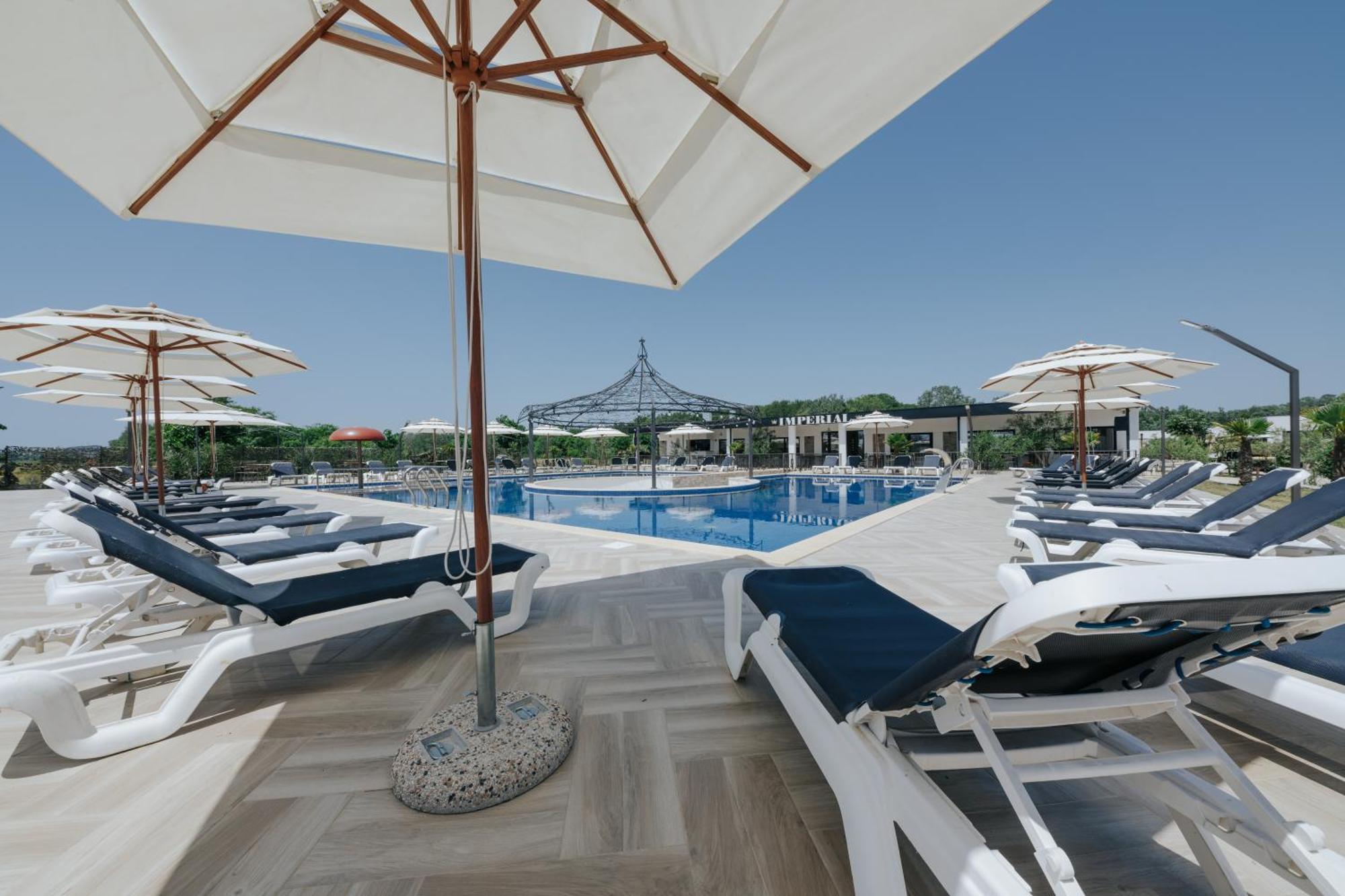 Imperial Family Resort Ούλτσιν Εξωτερικό φωτογραφία