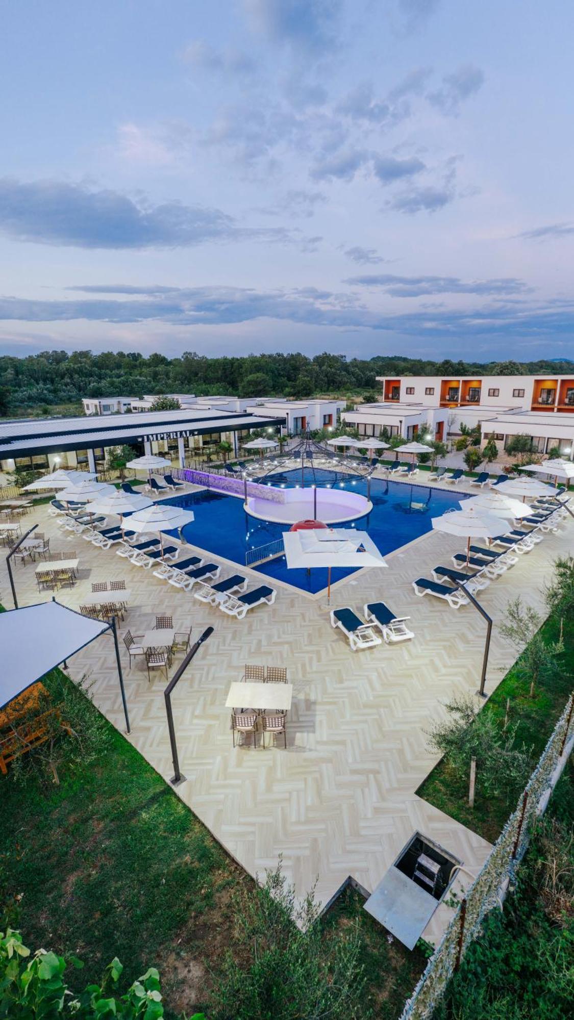 Imperial Family Resort Ούλτσιν Εξωτερικό φωτογραφία